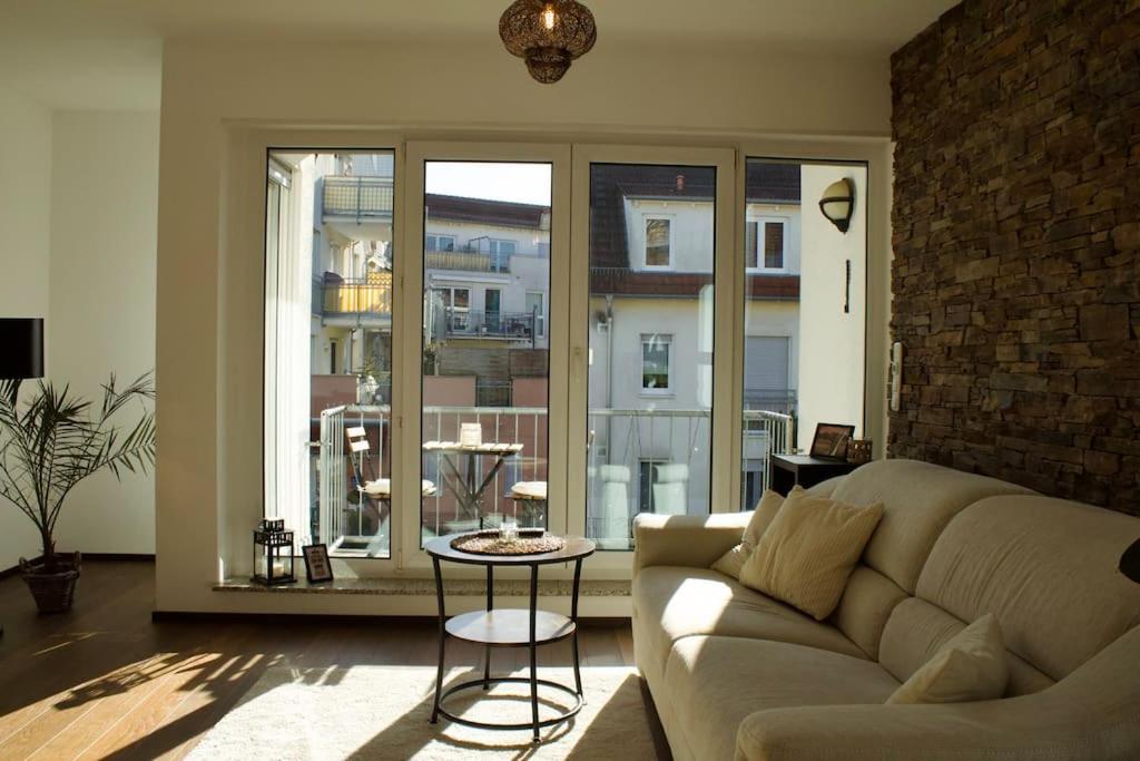 Gemuetliche Wohnung In Бад-Хомбург-фор-дер-Хёэ Экстерьер фото